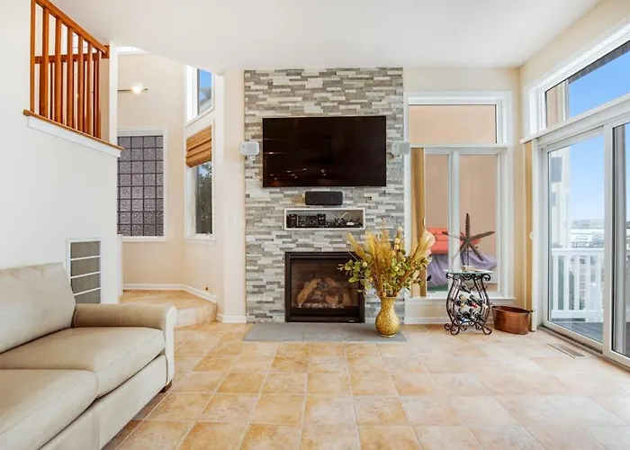 Madison Waterfront Holiday home *